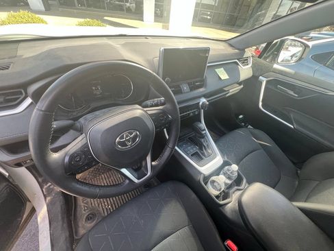 Used 2023 Toyota RAV4 XLE w/ Convenience Package AWD/4WD image 11