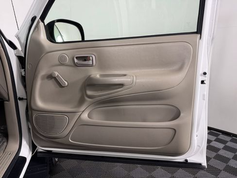 Used 2005 Toyota Tundra 2WD Regular Cab image 19