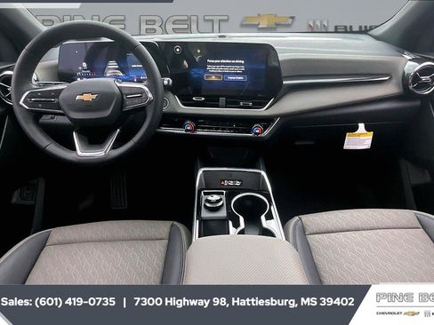 New 2026 Chevrolet Equinox LT FWD image 13