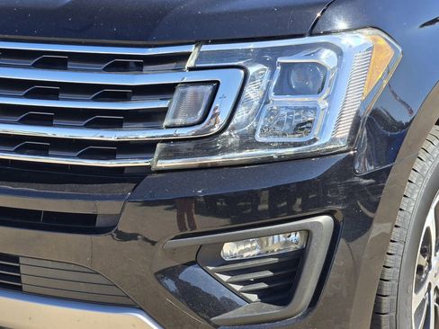 Used 2019 Ford Expedition XLT w/ Equipment Group 202A RWD image 8