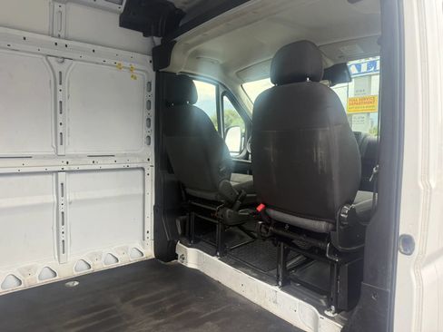 Used 2024 RAM ProMaster 2500 FWD image 28