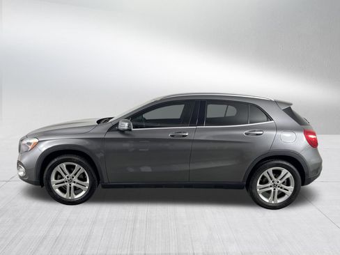 Used 2019 Mercedes-Benz GLA 250 4MATIC image 4