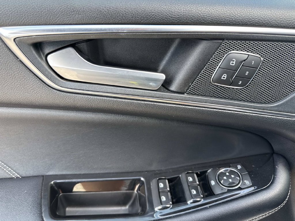Used 2018 Ford Edge Sport w/ Equipment Group 401A AWD/4WD image 19