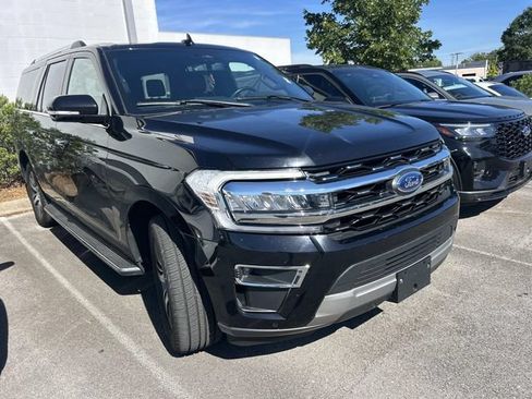 Used 2022 Ford Expedition Max Limited RWD image 3