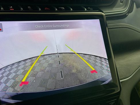 Used 2022 Jeep Grand Cherokee Limited 4xe image 23