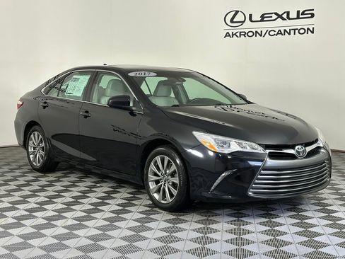 Used 2017 Toyota Camry XLE w/ Advanced Technology Package FWD image 2