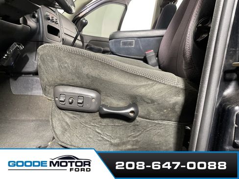 Used 2005 Dodge Ram 3500 Truck SLT image 17