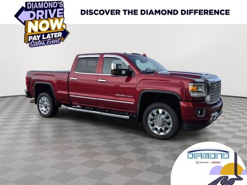Used 2018 GMC Sierra 2500 Denali image 1