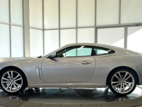 Used 2007 Jaguar XKR R image 4