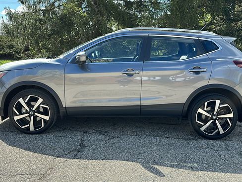 Certified 2022 Nissan Rogue Sport SL w/ Premium Package image 28