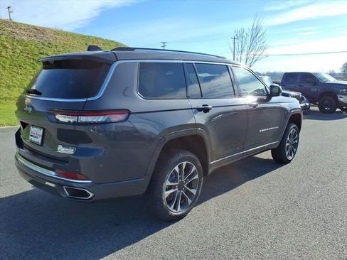 Used 2023 Jeep Grand Cherokee L Overland w/ Luxury Tech Group IV image 5