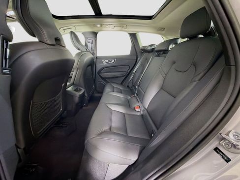 Used 2023 Volvo XC60 B5 Plus w/ Climate Package AWD/4WD image 25