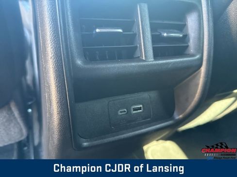 Used 2024 Cadillac XT4 Premium Luxury FWD image 44