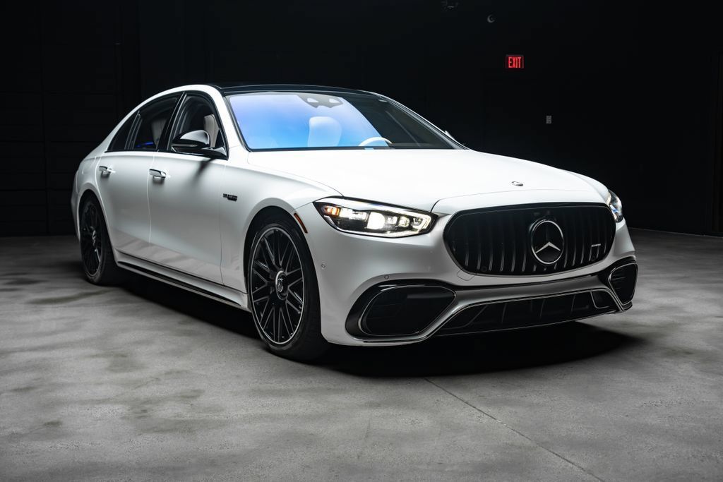 Used 2025 Mercedes-Benz S 63 AMG S image 7