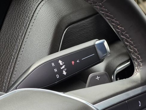 Certified 2025 GMC Yukon Denali AWD/4WD image 24