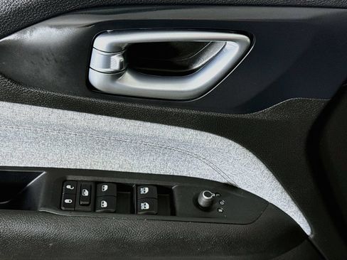 Used 2023 Jeep Compass Latitude AWD/4WD image 22