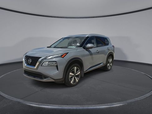 Used 2023 Nissan Rogue SL w/ SL Premium Package FWD image 4