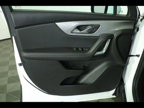 Used 2025 Chevrolet Blazer LT AWD/4WD image 20