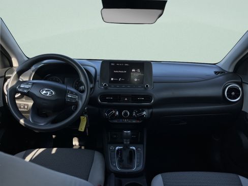 Used 2022 Hyundai Kona SE AWD/4WD image 25