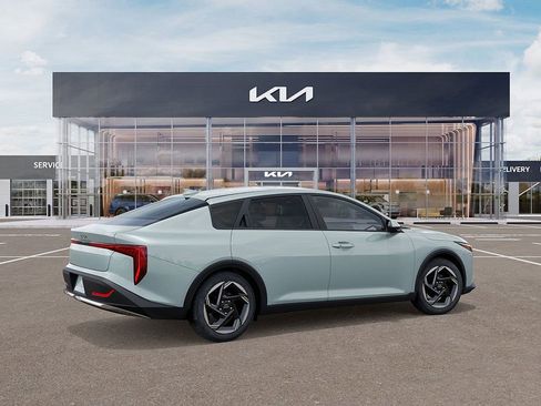 New 2025 Kia K4 EX image 6