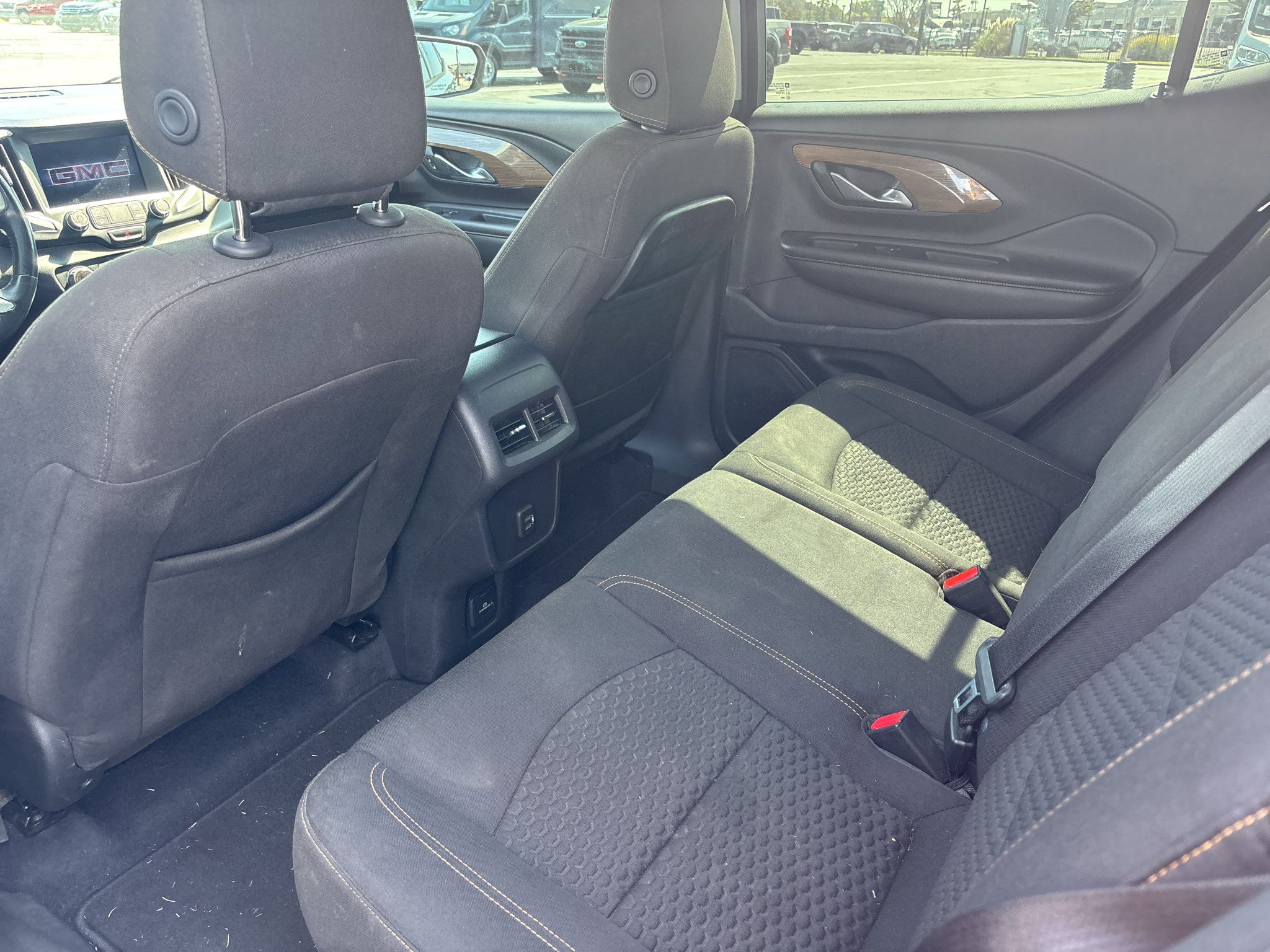 Used 2020 GMC Terrain SLE w/ Driver Convenience Package FWD image 17