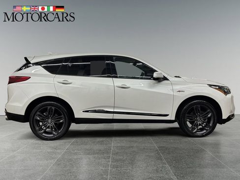 Used 2023 Acura RDX A-Spec image 2