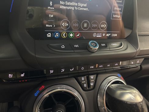 Used 2021 Chevrolet Camaro SS image 18