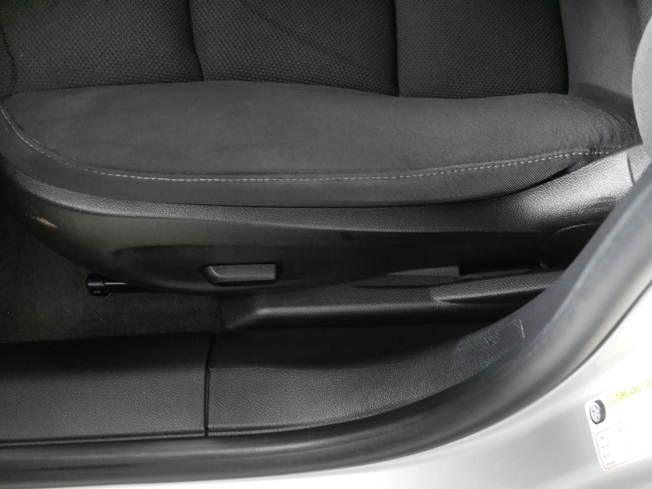 Used 2015 Chevrolet Cruze LT FWD image 20