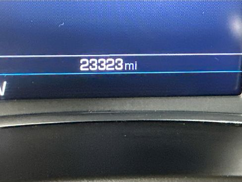 Used 2023 Chevrolet Equinox LT image 19