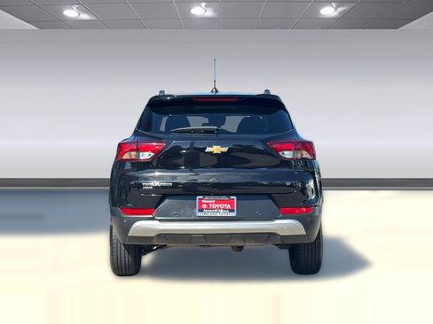 Used 2025 Chevrolet TrailBlazer LT w/ Driver Confidence Package AWD/4WD image 9