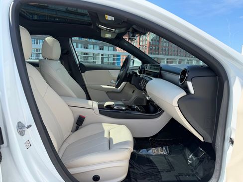 Used 2020 Mercedes-Benz A 220 4MATIC image 24