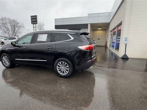 Certified 2023 Buick Enclave Essence w/ LPO, Floor Liner Package image 5