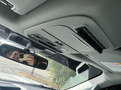 Used 2025 Ford F350 Lariat w/ Lariat Ultimate Package image 24