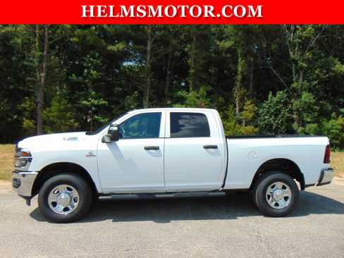 Used 2025 RAM 2500 Tradesman AWD/4WD image 1