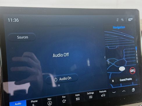 Used 2024 Ford Expedition Limited image 21