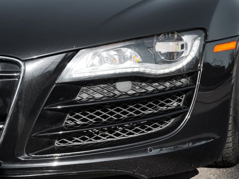 Used 2010 Audi R8 V10 image 6