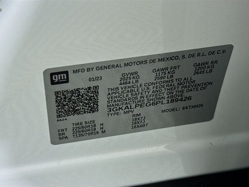 Used 2023 GMC Terrain SLT image 39