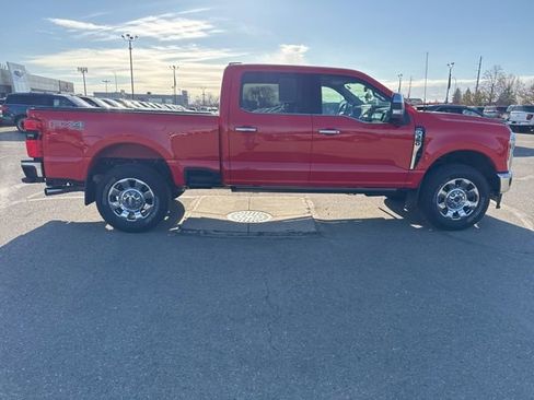 Used 2025 Ford F350 Lariat w/ Lariat Ultimate Package AWD/4WD image 11