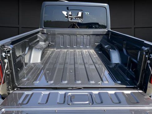 New 2025 Jeep Gladiator Willys image 14