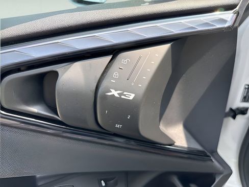 Used 2025 BMW X3 xDrive30i w/ Convenience Package image 25