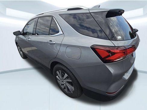 Used 2024 Chevrolet Equinox Premier image 4