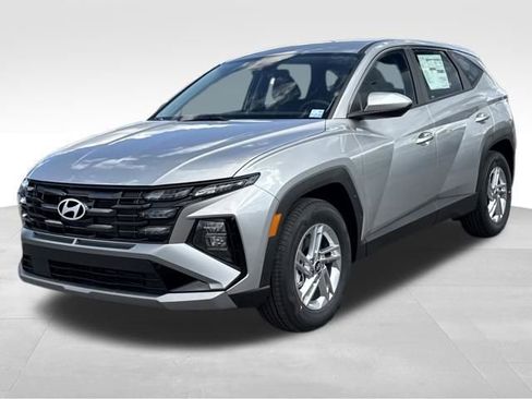 New 2026 Hyundai Tucson SE FWD image 2