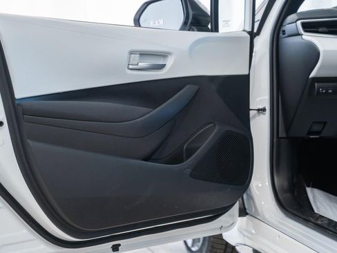 New 2026 Toyota Corolla SE image 30