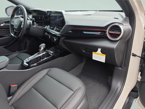 New 2026 Chevrolet Trax RS w/ Driver Confidence Package FWD image 14