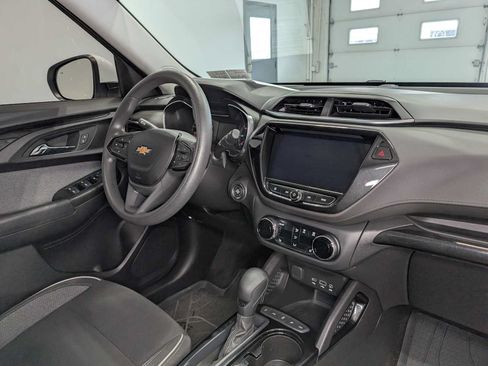 Used 2021 Chevrolet TrailBlazer LT w/ Convenience Package AWD/4WD image 40