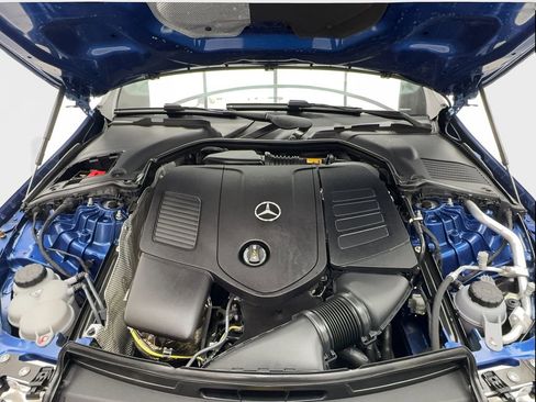 Used 2025 Mercedes-Benz C 300 Sedan image 17