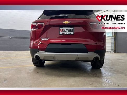 Used 2019 Chevrolet Blazer LT FWD image 8