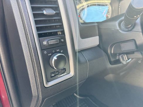 Used 2020 RAM 1500 Tradesman w/ Chrome Plus Package image 27