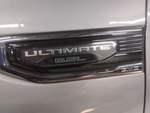 Used 2023 GMC Sierra 1500 Denali Ultimate image 9