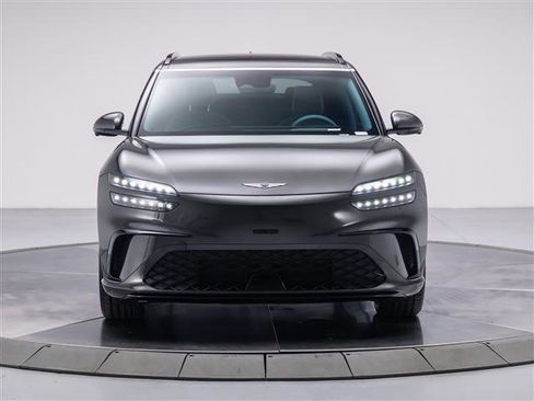 New 2026 Genesis GV60 Advance image 8